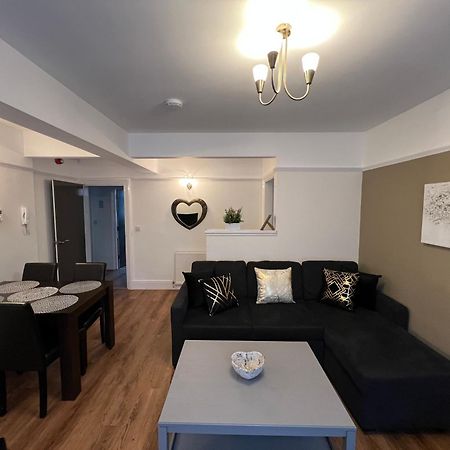 Large Family-Friendly 2Bd Glastonbury Retreat, Sleeps 5 Bagian luar foto