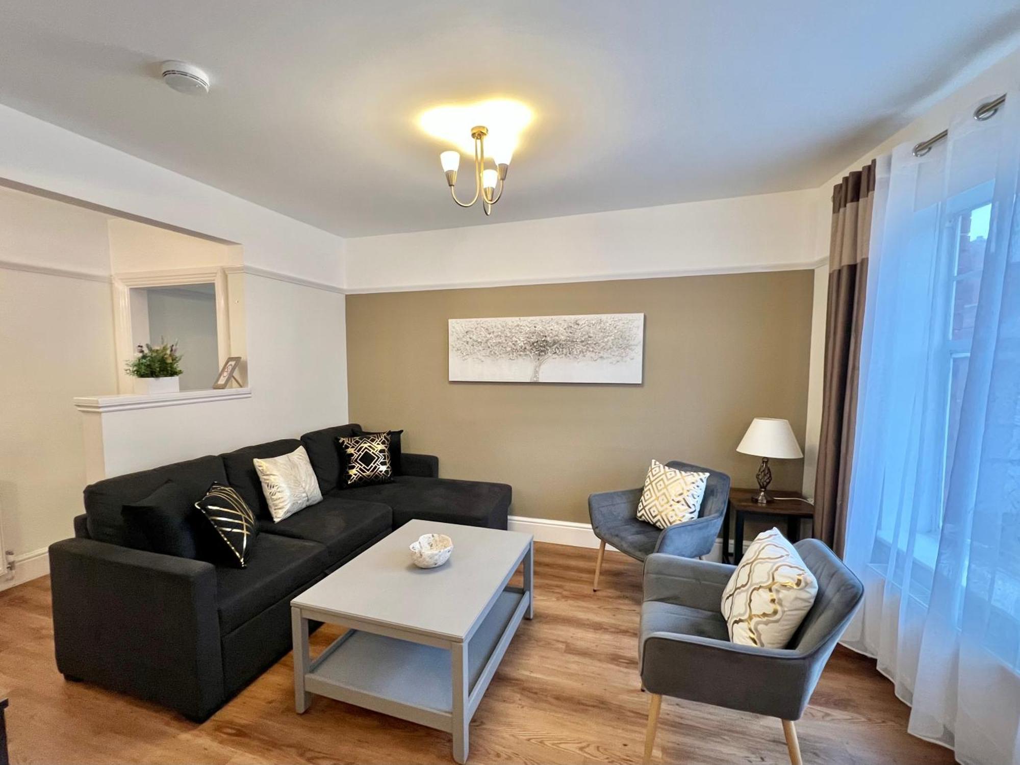 Large Family-Friendly 2Bd Glastonbury Retreat, Sleeps 5 Bagian luar foto