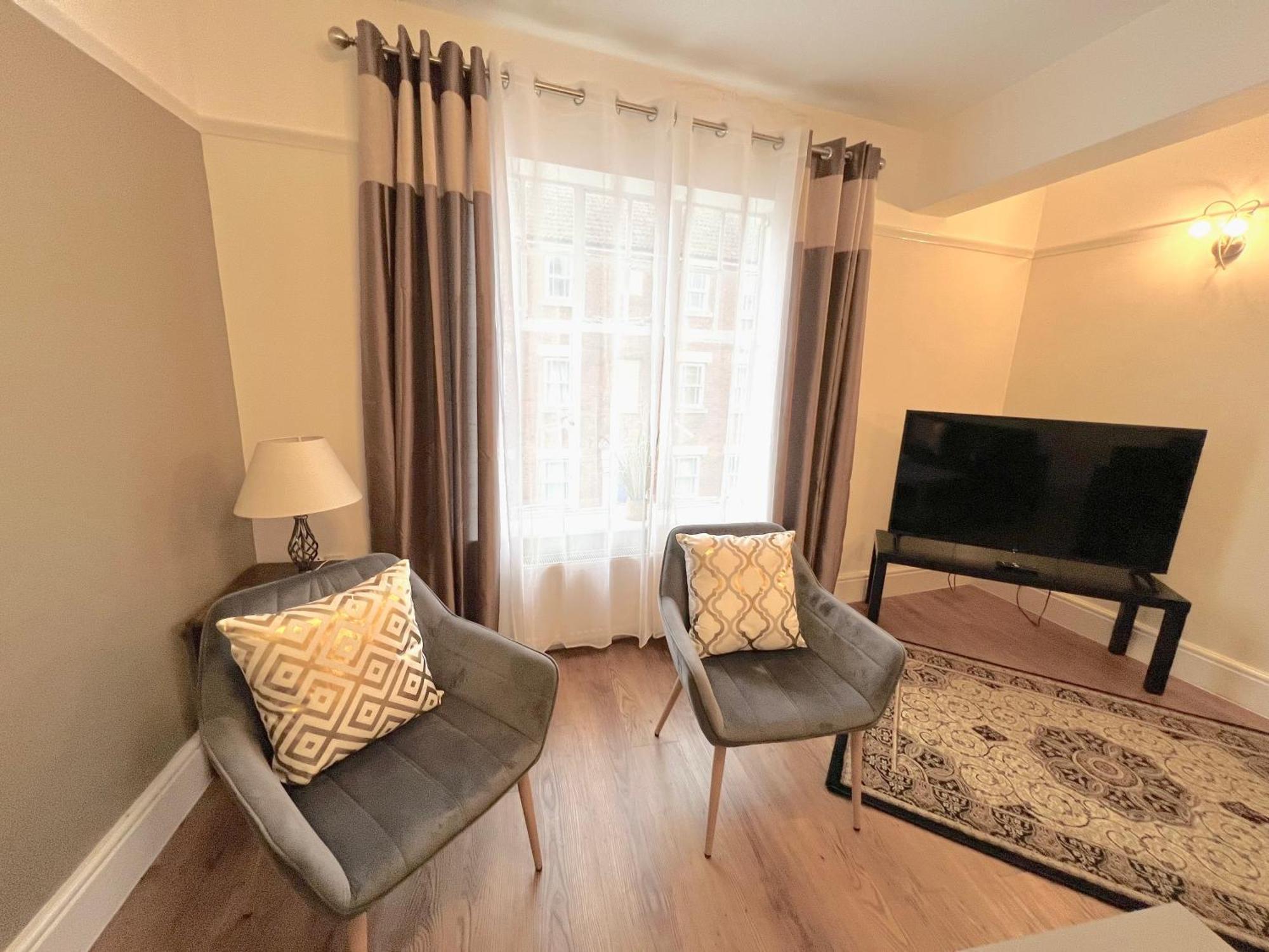 Large Family-Friendly 2Bd Glastonbury Retreat, Sleeps 5 Bagian luar foto